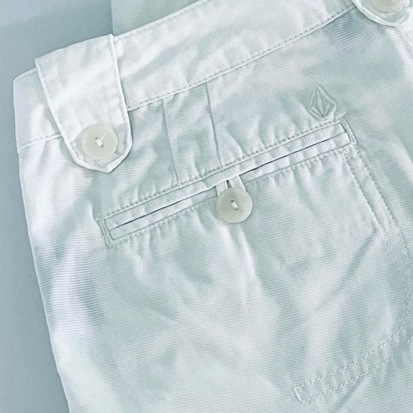 Y2K VOLCOM Pleated Button-fly Low Rise Jacquard Beach Short - Picture 9 of 11